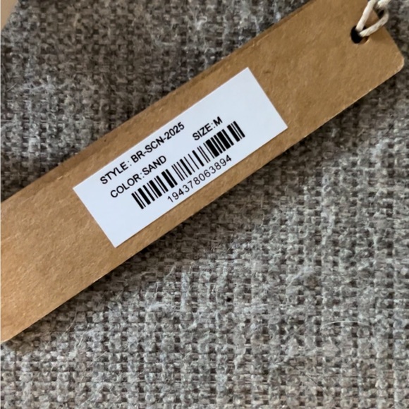 SKIMS sculpting high waisted underwear/ everyday wear bra bundle. New w/tags - Picture 2 of 3